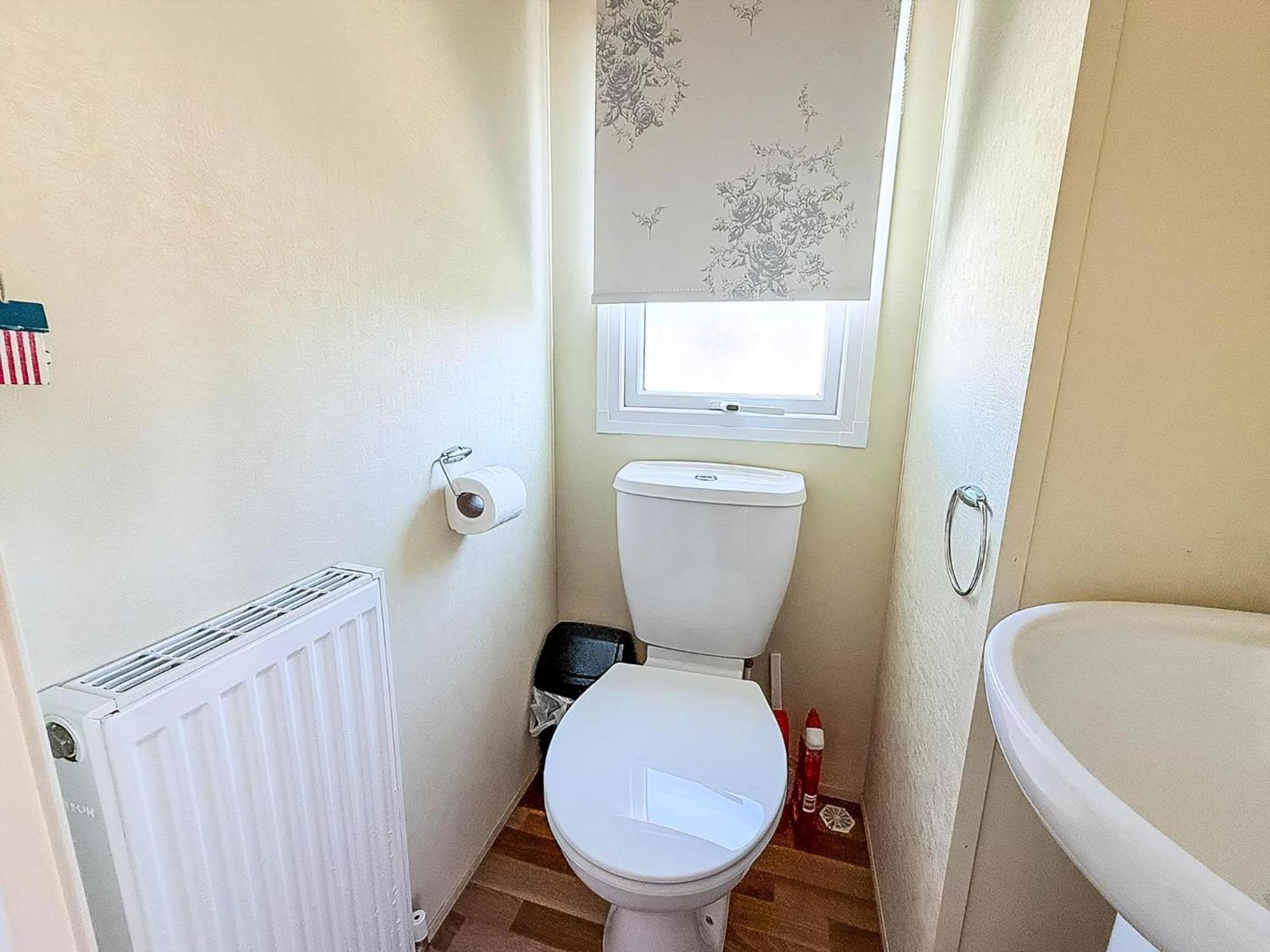 Caravan With Decking At Manor Park In Hunstanton, Sleeps 6 Ref 23045B Exterior foto
