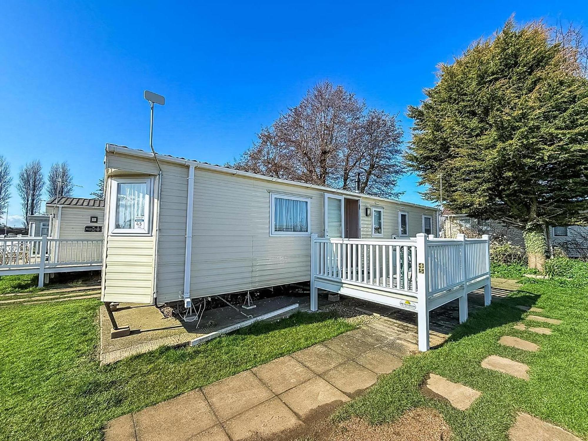 Caravan With Decking At Manor Park In Hunstanton, Sleeps 6 Ref 23045B Exterior foto